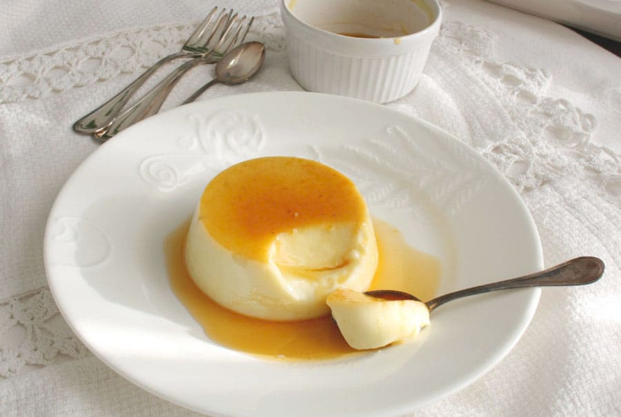 Creme caramel all'arancia e chiodi di garofano