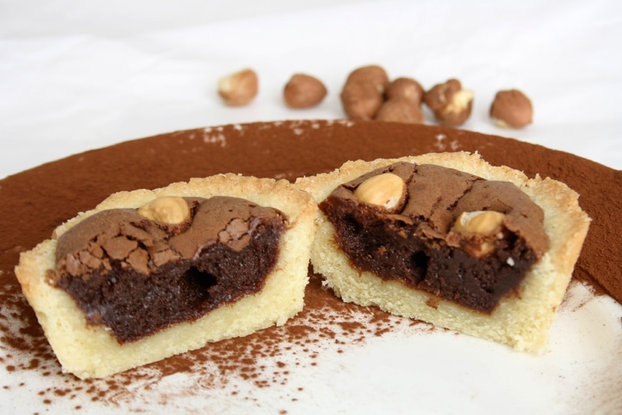 Crostatine al cioccolato e nocciole ricetta crostatine cioccolato nocciole