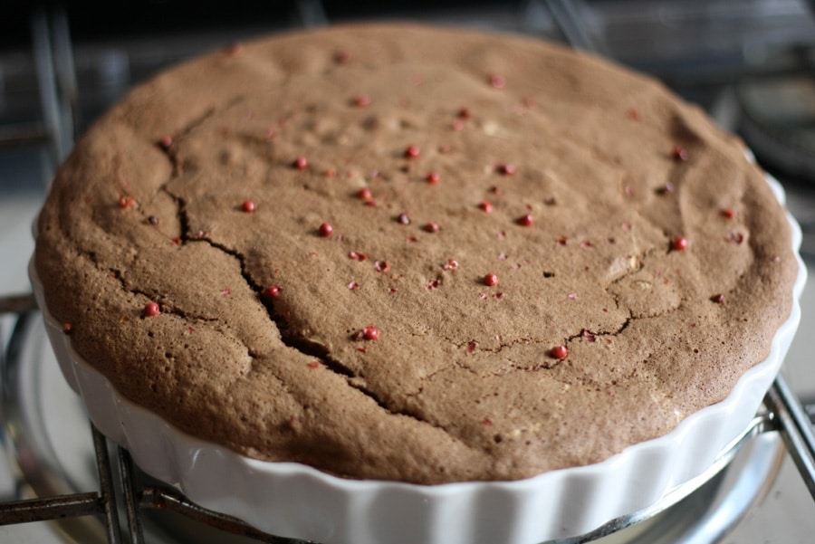Torta di cioccolato e pepe rosa