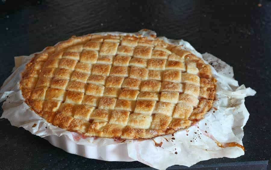 Crostata ripiena di fichi
