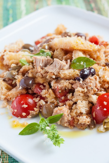 Insalata di pane ricca