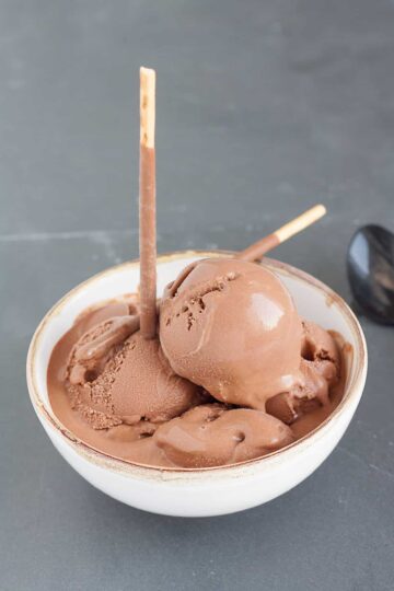 yogurt gelato al cioccolato