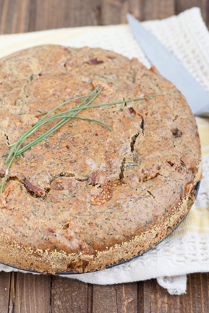 Torta saporita con prosciutto toscano e fichi secchi