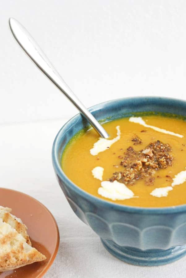 ricetta per velluata di carote e nocciole
