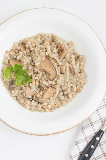 Zuppa di grano saraceno con funghi