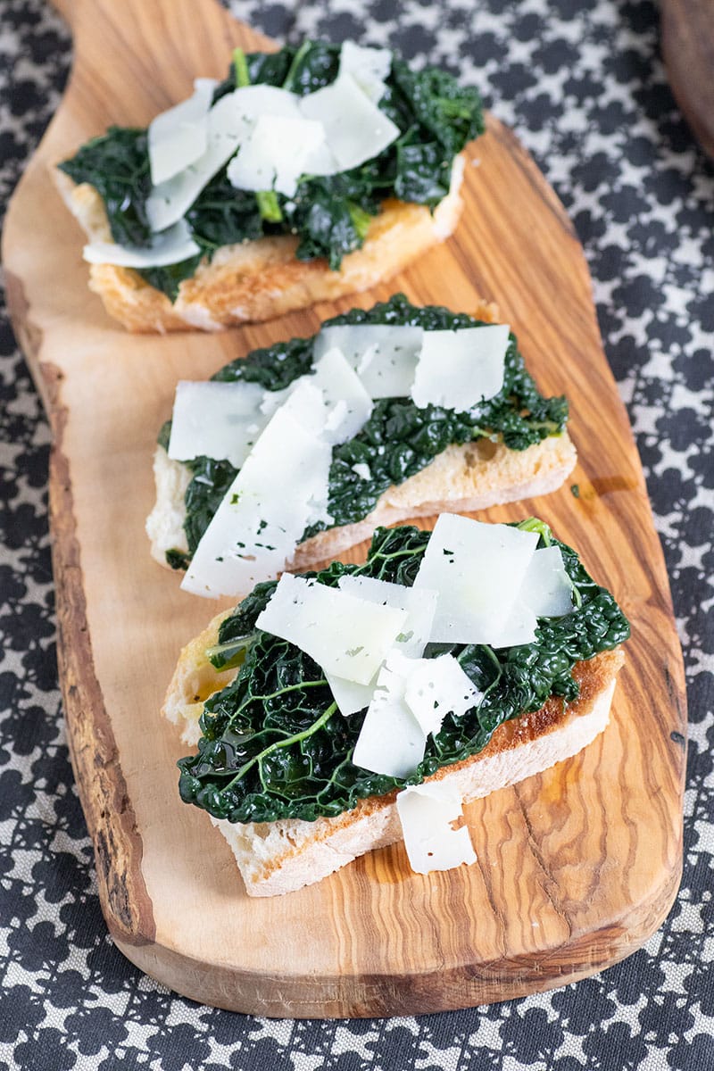 crostini al cavolo nero